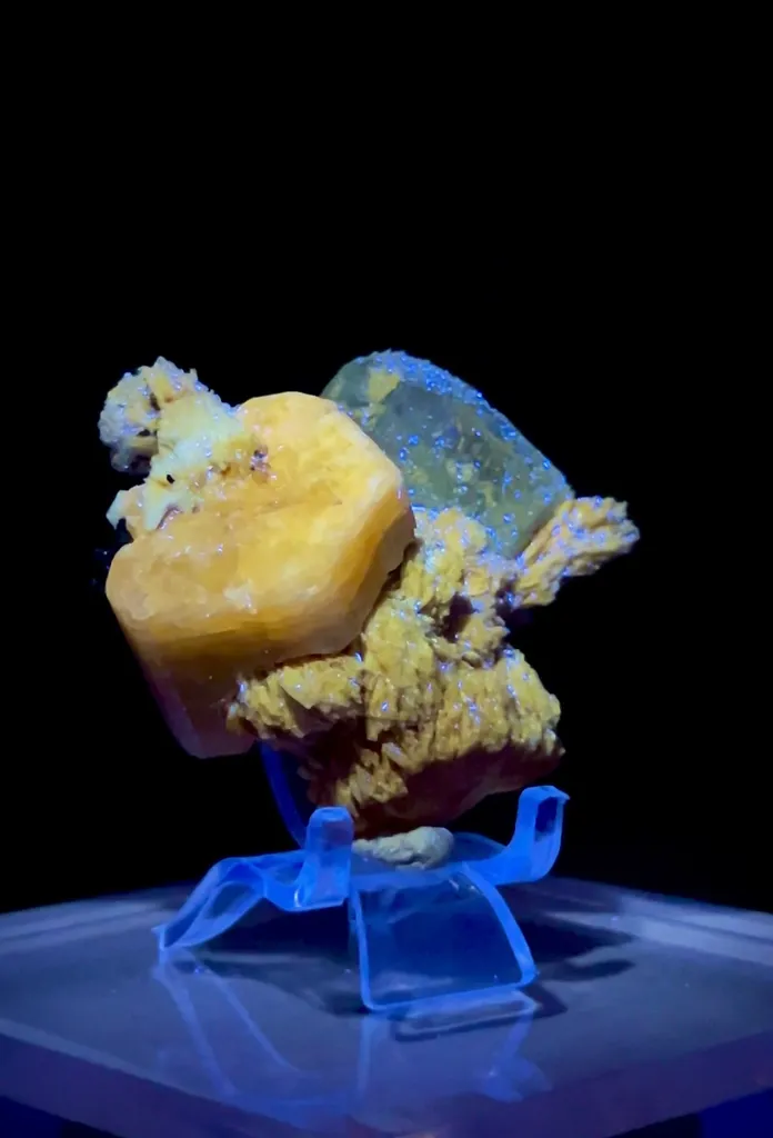 Apatite from Pakistan - image 5