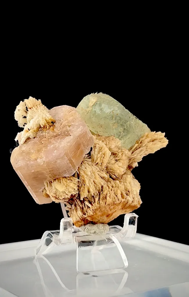 Apatite from Pakistan - image 3