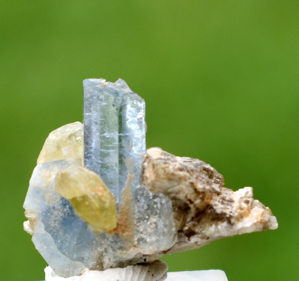 Apatite from Pakistan image