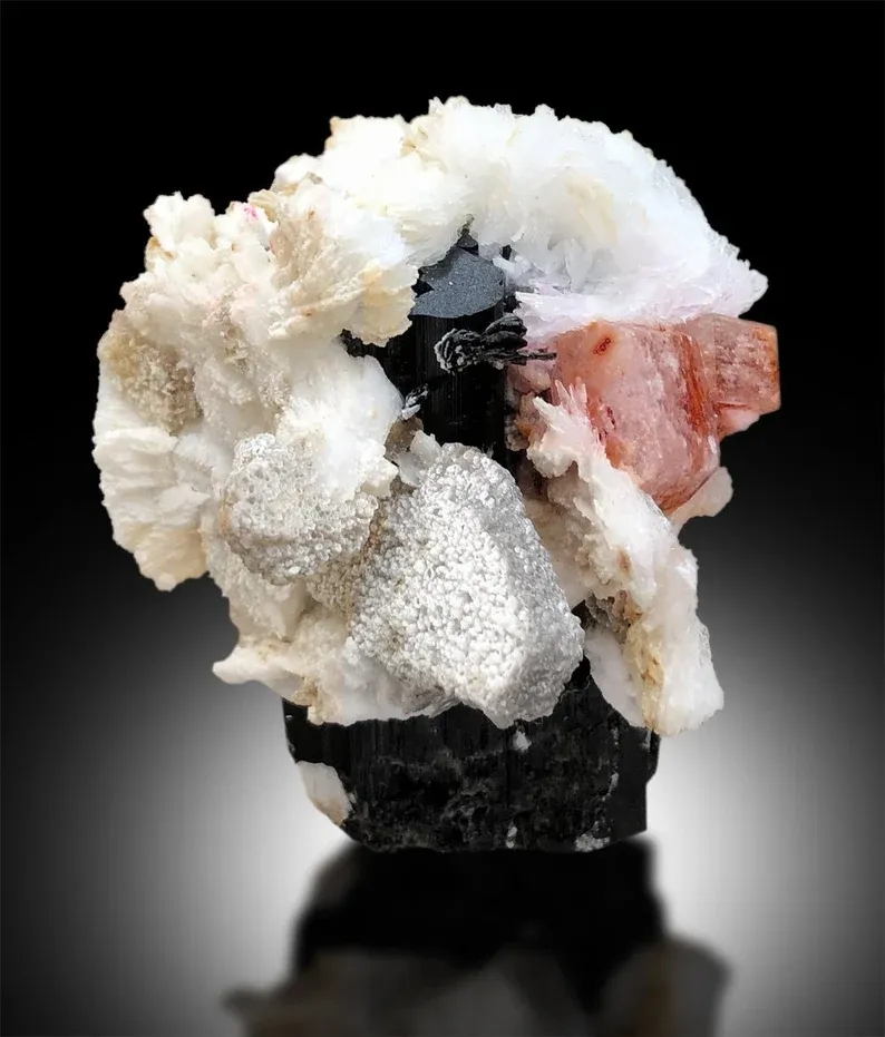 Apatite from Pakistan - image 5