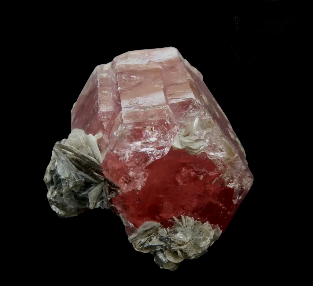 Apatite from Pakistan, Gilgit-Baltistan, Nagar District, Nagar