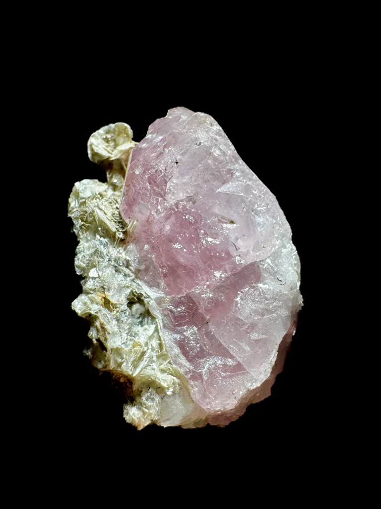 Apatite from Pingwu Co., Sichuan, China - image 3