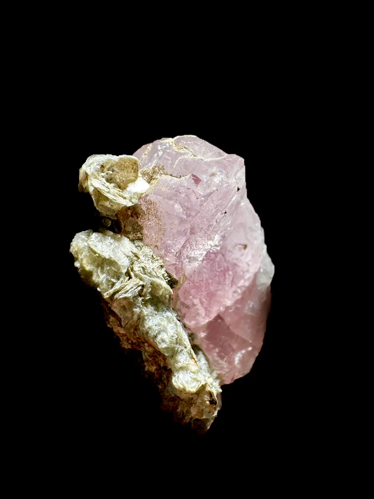 Apatite from Pingwu Co., Sichuan, China - image 4