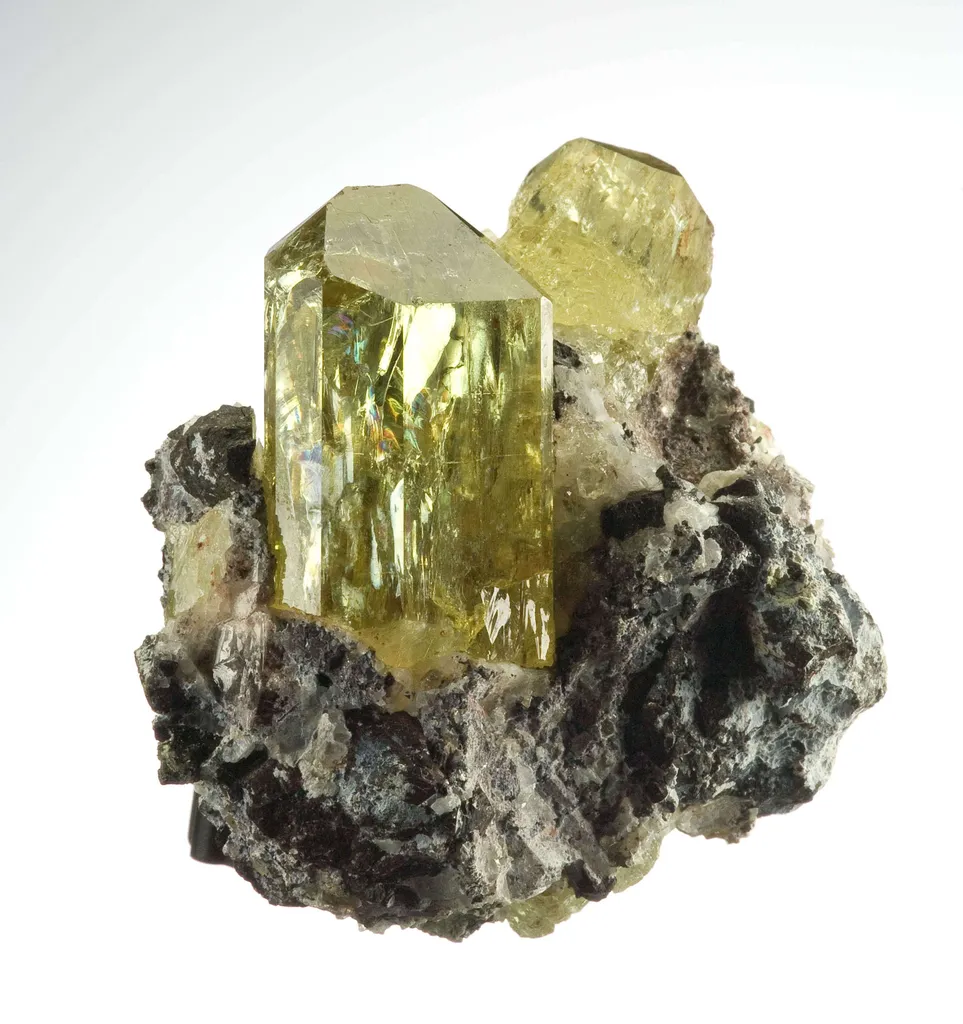Apatite in Calcite - image 5