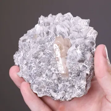 Apatite on Dolomite