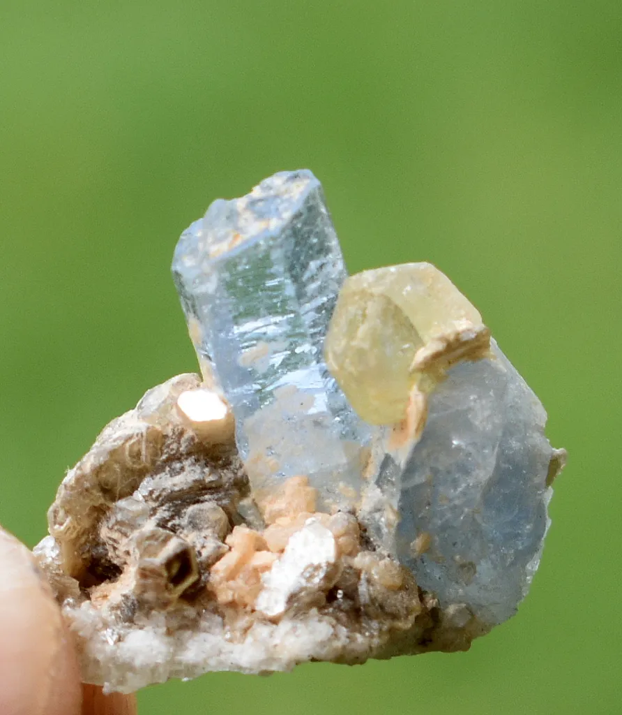 Apatite on Ghoshenite from Pakistan - image 7
