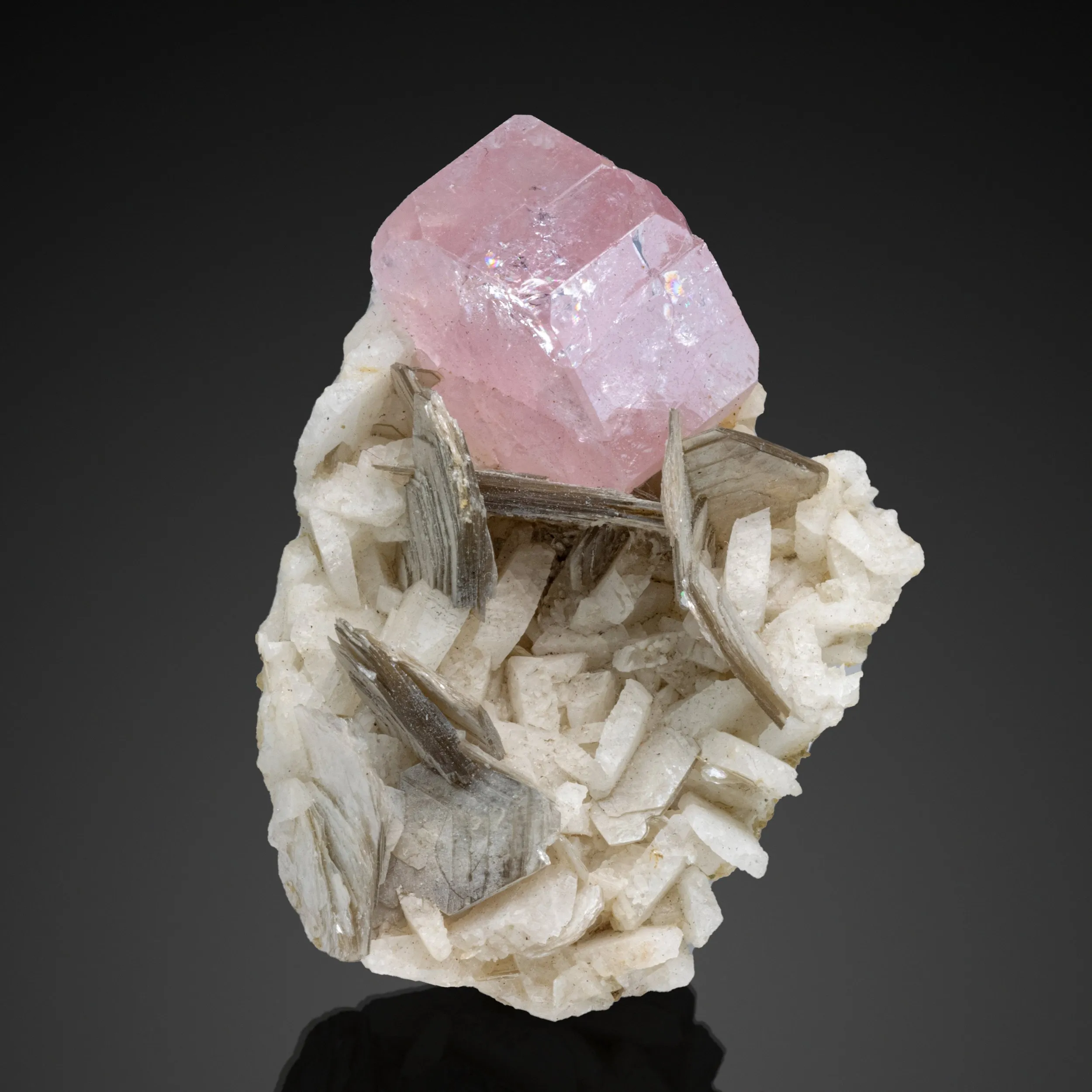 Apatite on Muscovite - image 1