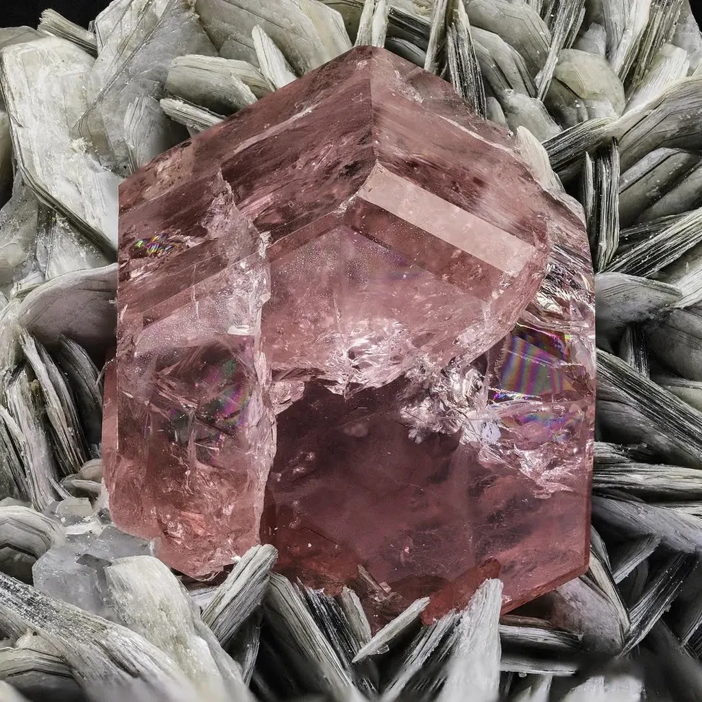 Apatite on Muscovite image
