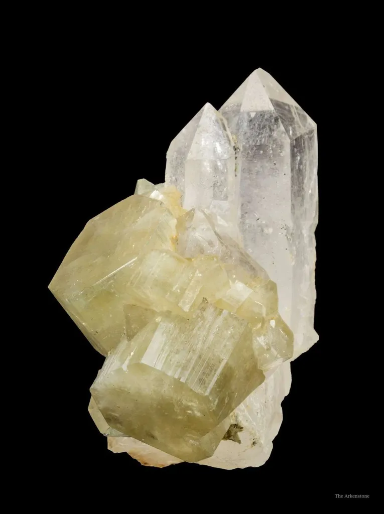Apatite on Quartz - image 4