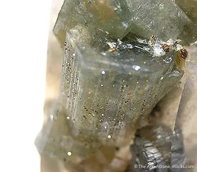 Apatite on Quartz - image 2