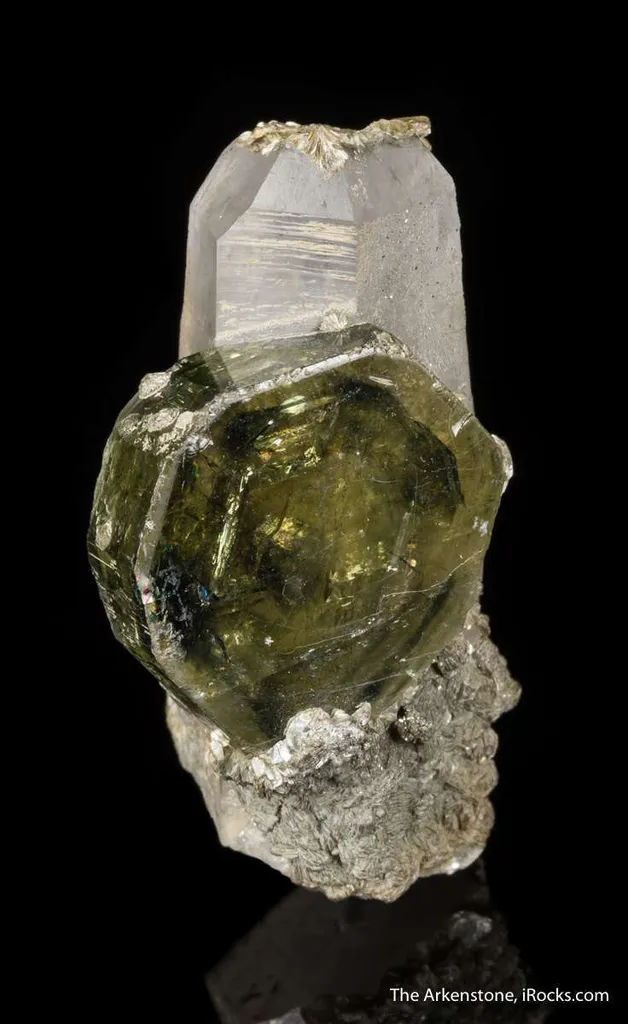 Apatite on Quartz - image 3