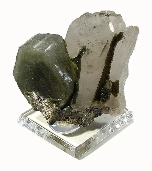 Apatite, Quartz image