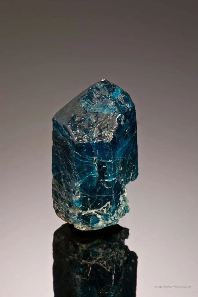 Apatite Var. Fluorapatite image