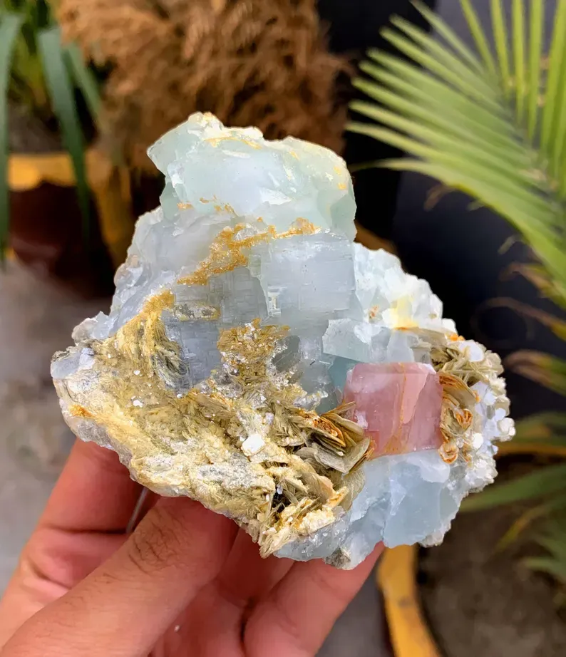 Apatite with Aquamarine from Pakistan - image 3
