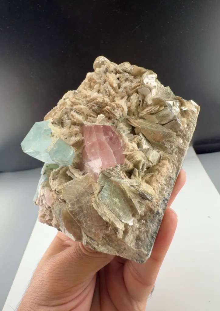 Apatite with aquamarine from Pakistan, Gilgit-Baltistan, Nagar District, Aliabad - image 3