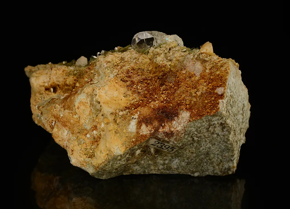 Apatite with Clinozoisite - image 5