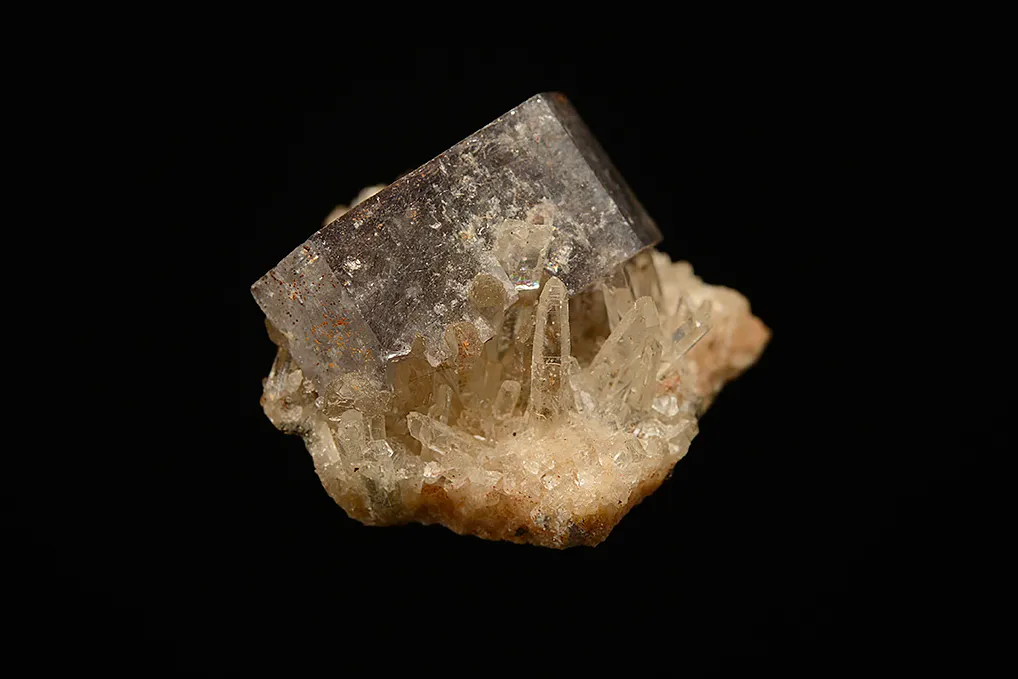 Apatite with Jamesonite Inclusions - image 5