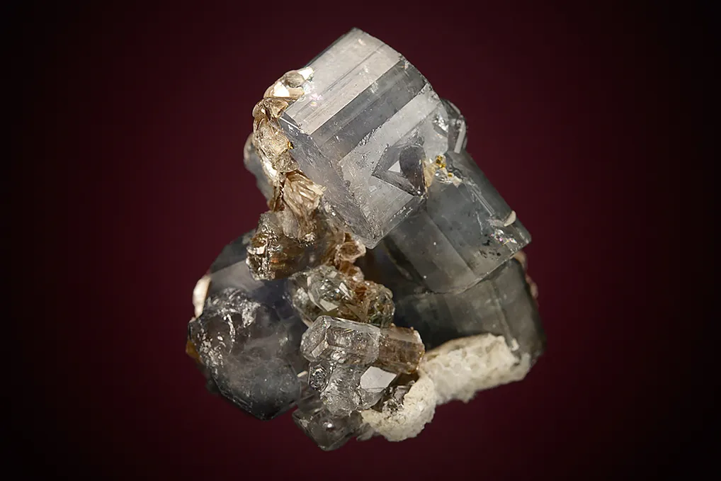 Apatite with Muscovite - image 4