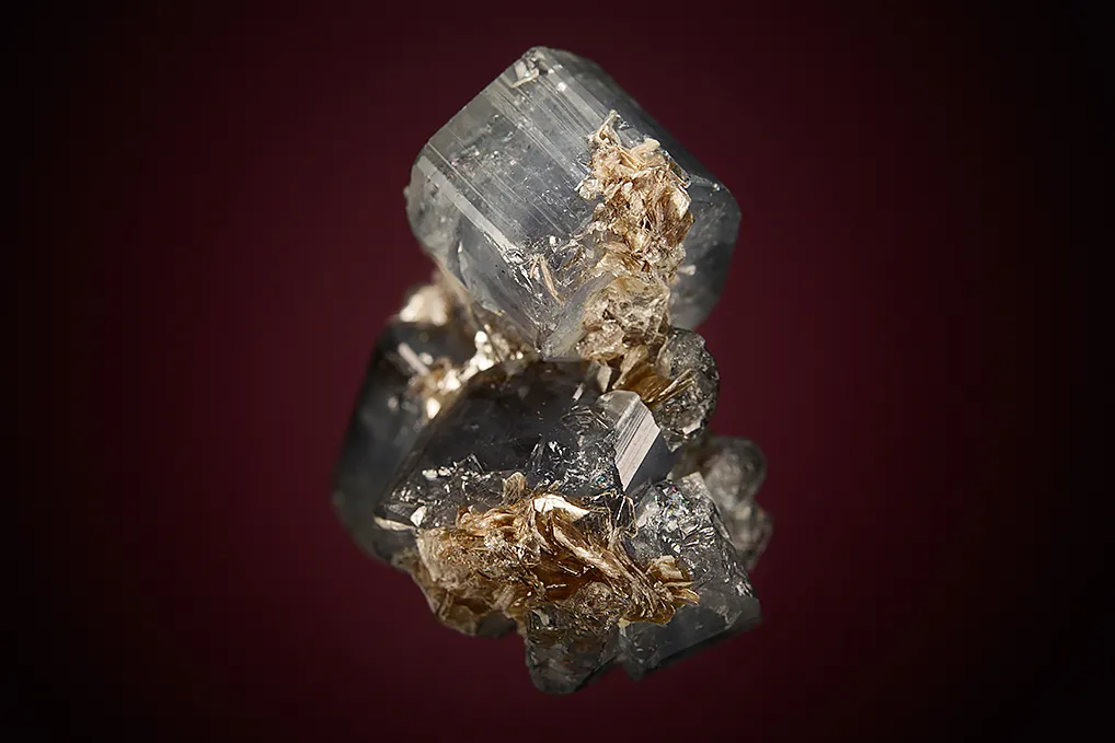 Apatite with Muscovite - image 5
