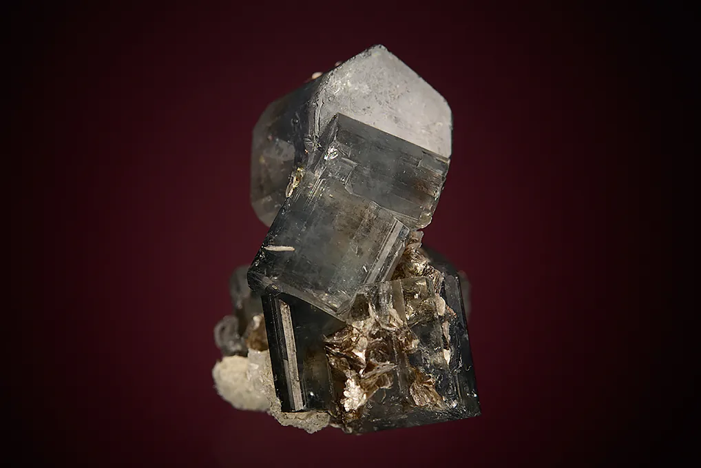 Apatite with Muscovite - image 3