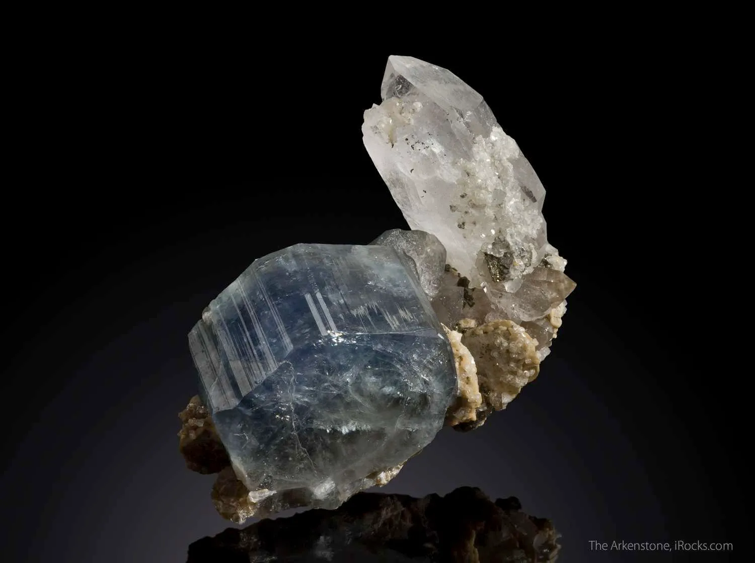 Apatite with Quartz - image 4