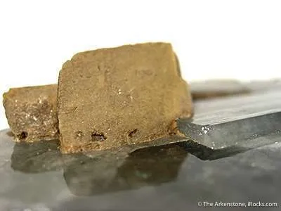 Apatite With Siderite - image 3
