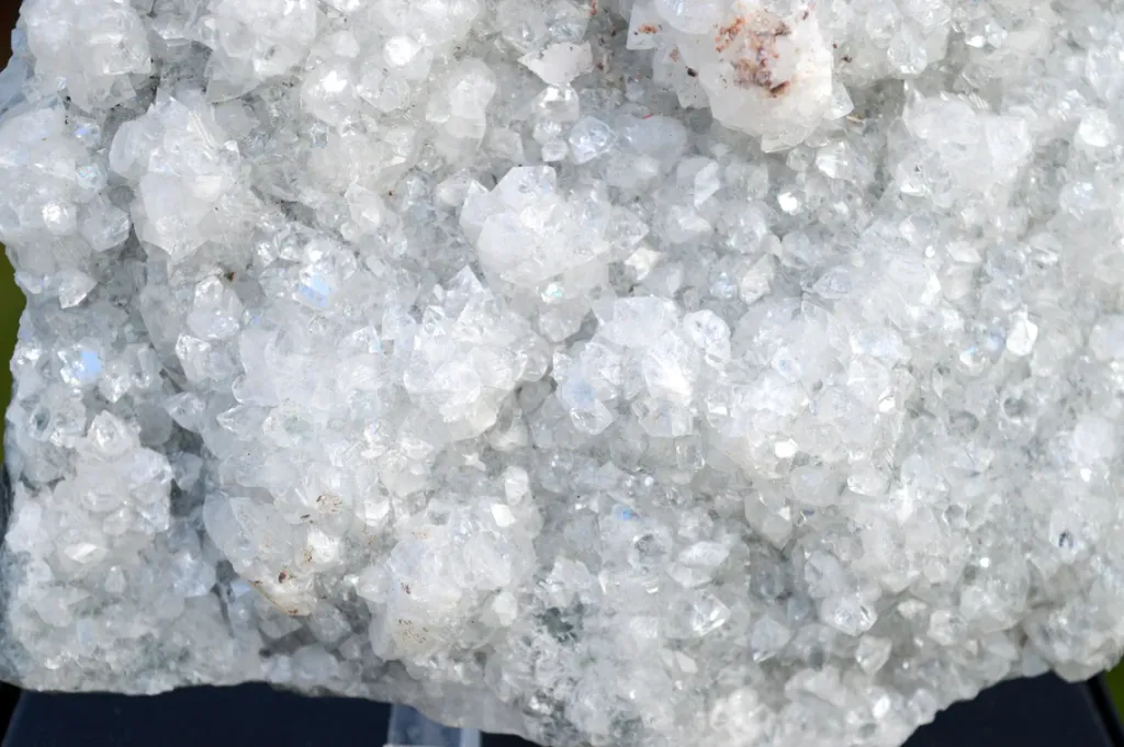 Apophyllite - 1760 grams - Pune District, Maharashtra, India - image 4