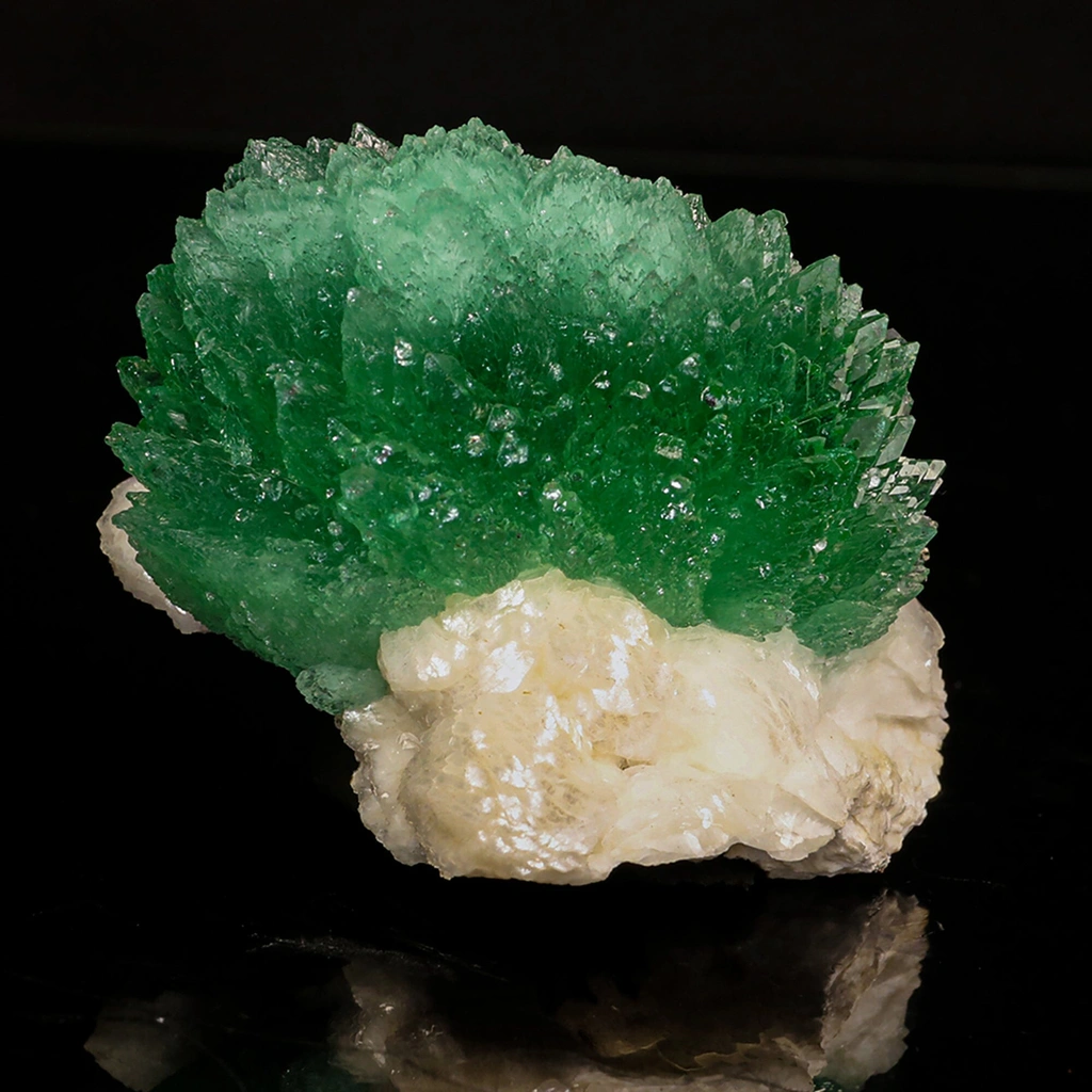 Apophyllite image