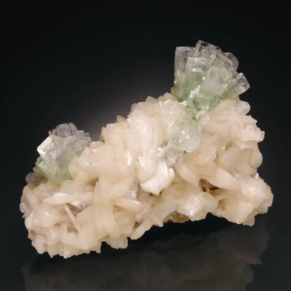 Apophyllite image