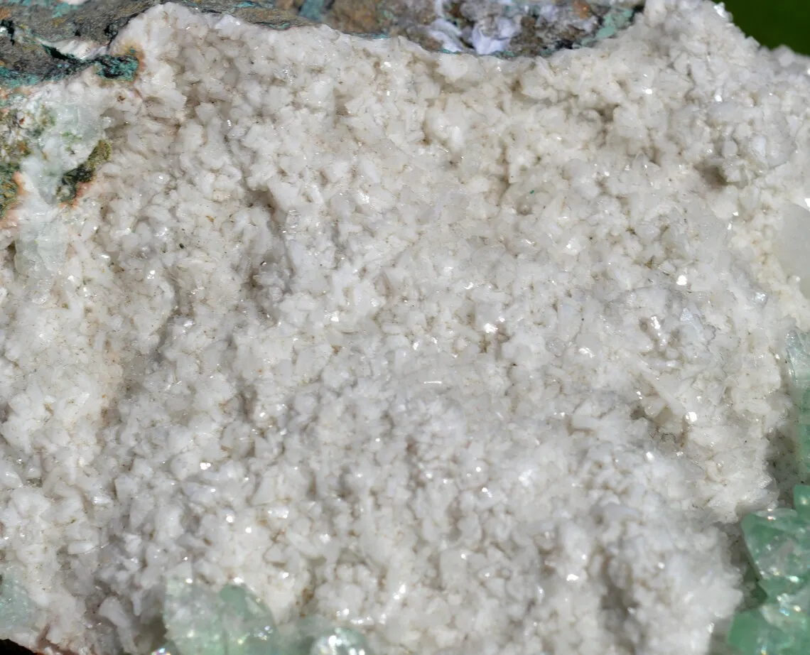 Apophyllite and Stilbite - 1214 grams - Jalgaon District, Maharashtra, India - image 9