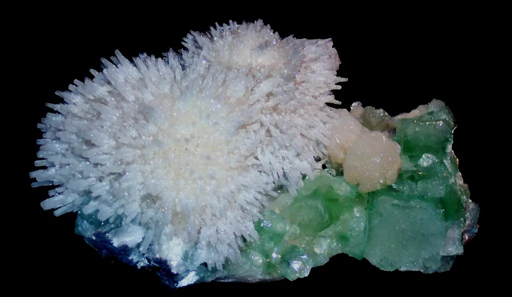 Apophyllite from India image