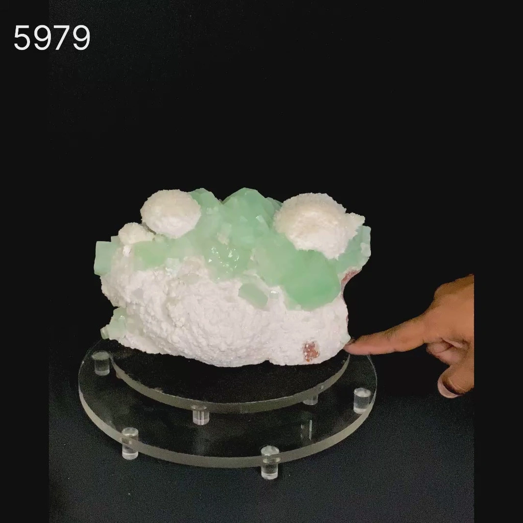 Apophyllite from India - image 2