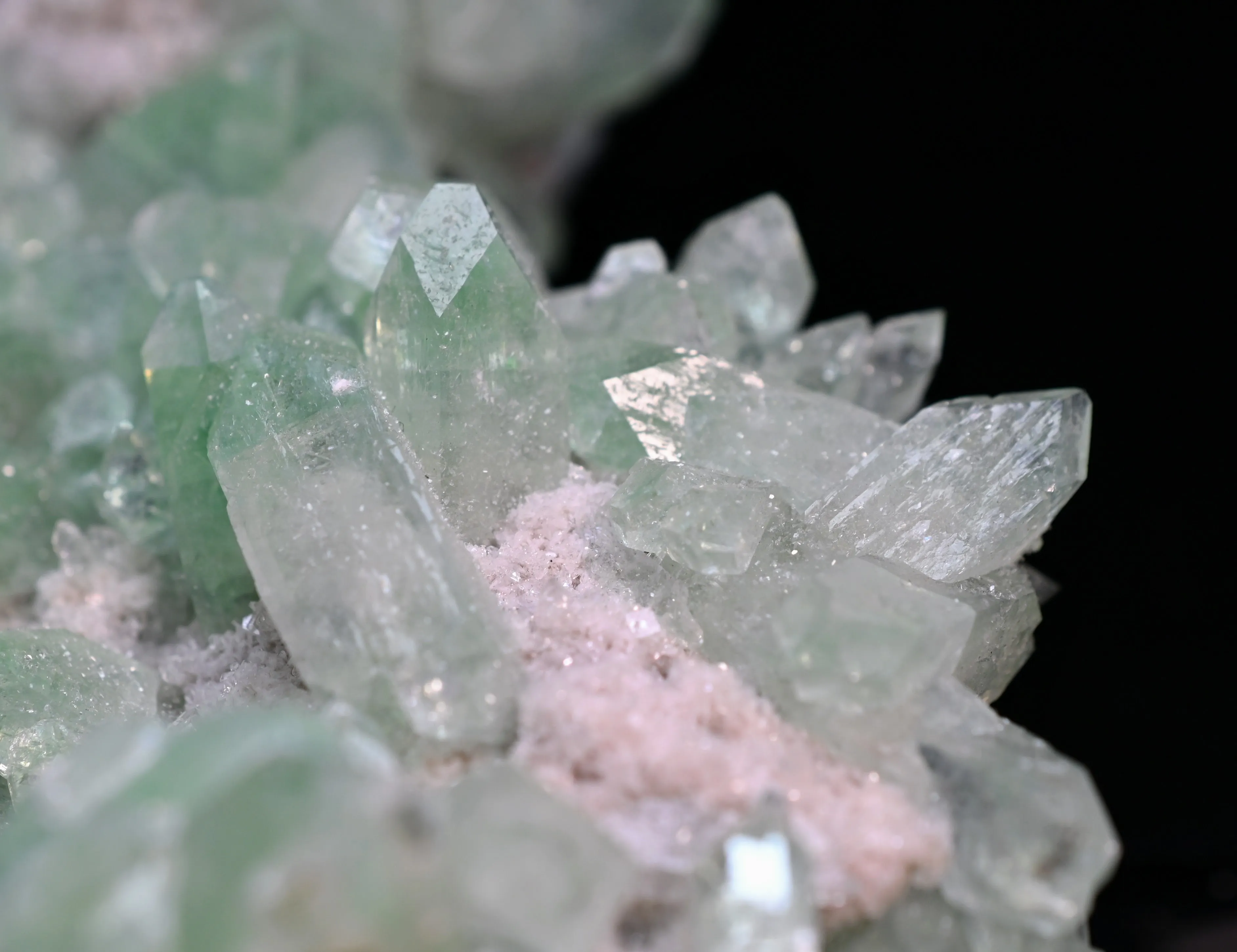 Apophyllite from India, Maharashtra, Pune Division, Pune District - image 7