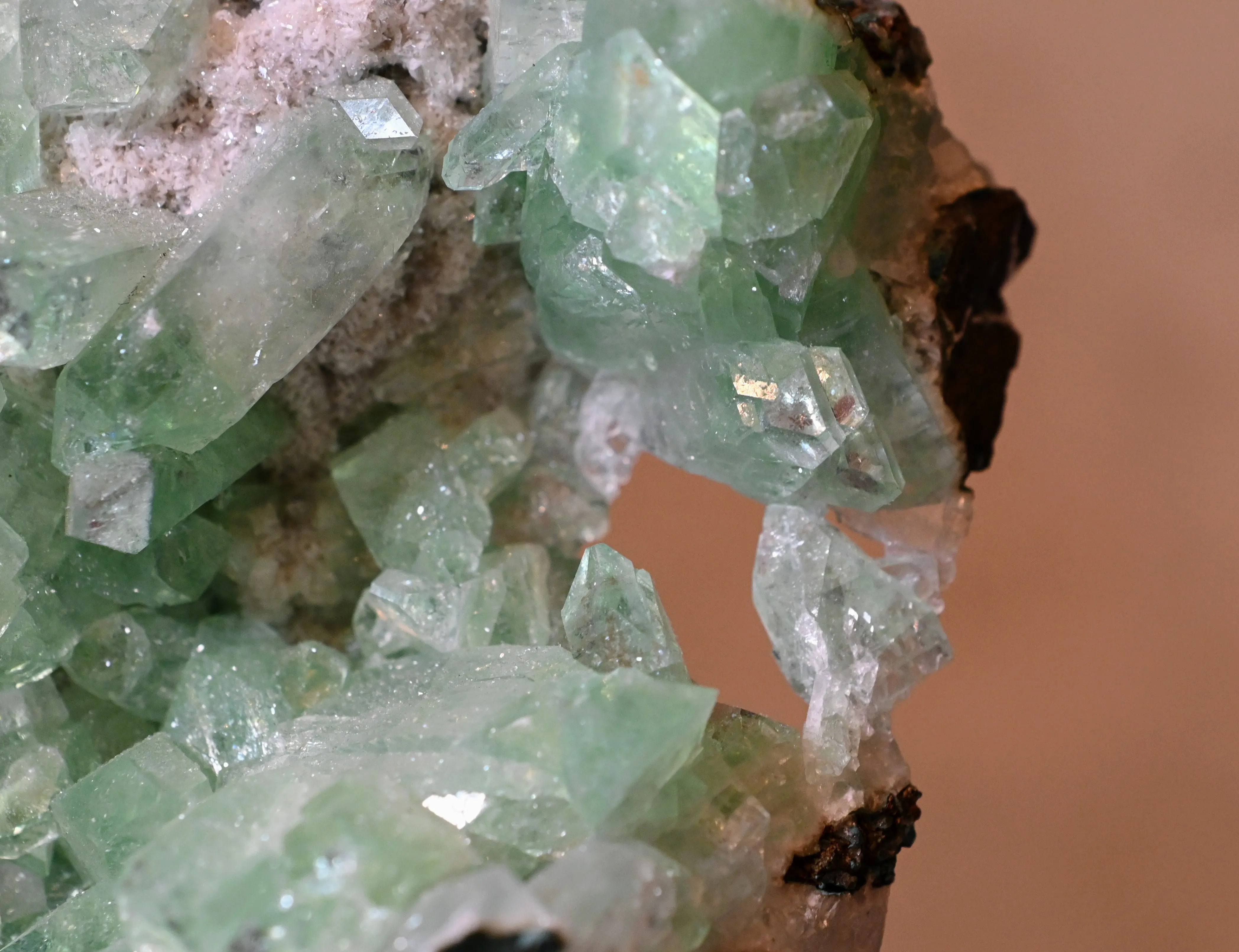 Apophyllite from India, Maharashtra, Pune Division, Pune District - image 6