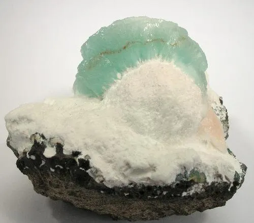 Apophyllite-(Kf) image