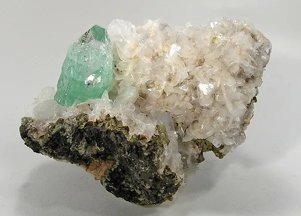 Apophyllite-(Kf) - image 1
