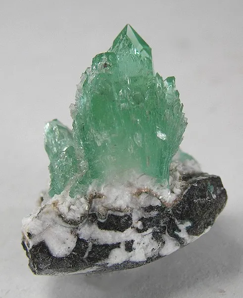 Apophyllite-(Kf) image