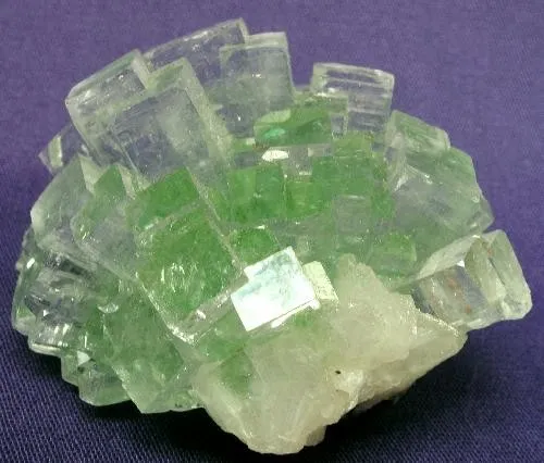 Apophyllite-(Kf) image