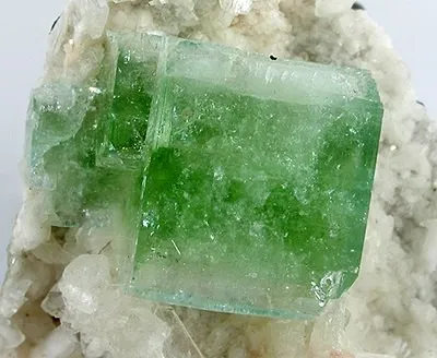 Apophyllite-(Kf) - image 2
