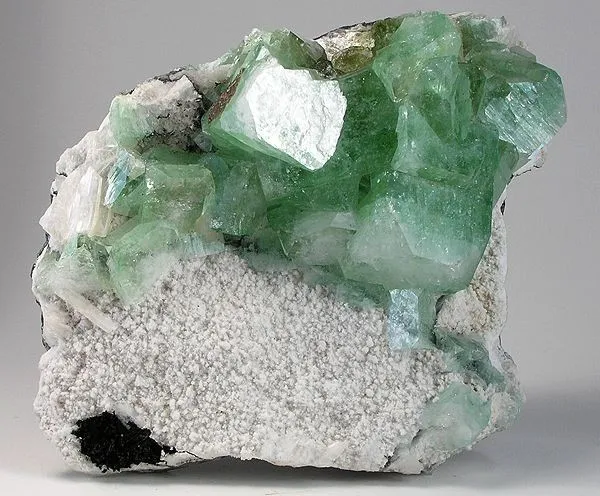 Apophyllite-(Kf) - image 1