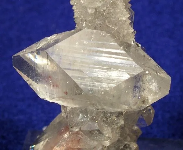 Apophyllite-(Kf), Quartz - image 2