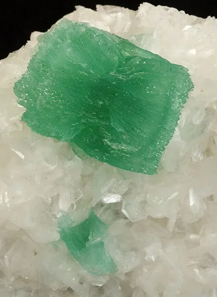 Apophyllite-(Kf), Stilbite-Ca - image 2