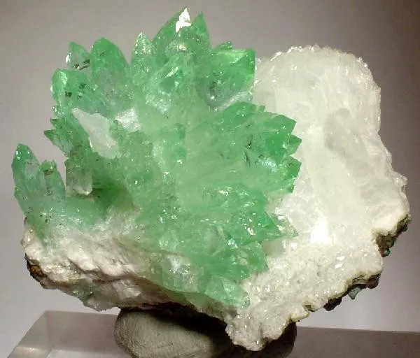 Apophyllite-(Kf), Stilbite-Ca image