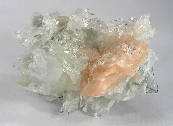 Apophyllite-(Kf), Stilbite-Ca - image 1