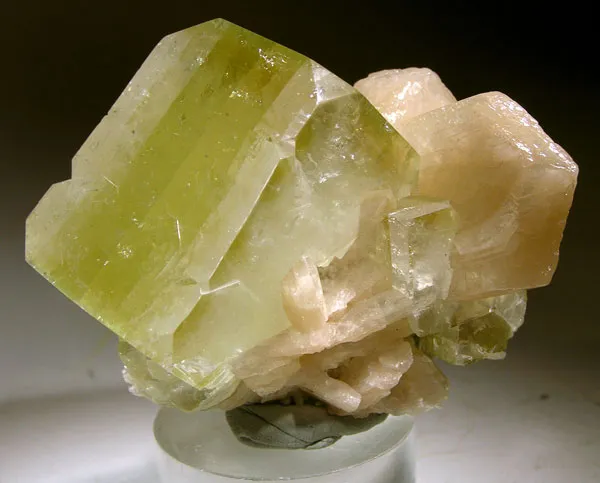 Apophyllite-(Kf), Stilbite-Ca - image 1