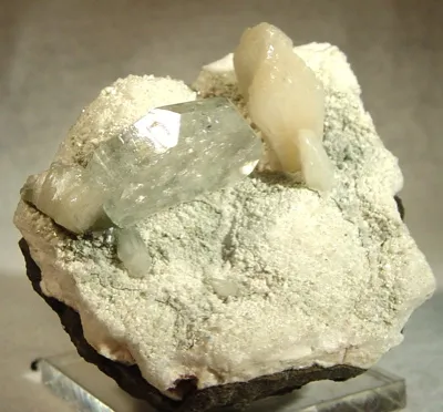 Apophyllite-(Kf), Stilbite-Ca - image 1