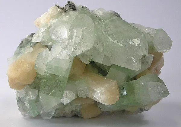 Apophyllite-(Kf), Stilbite-Ca - image 1