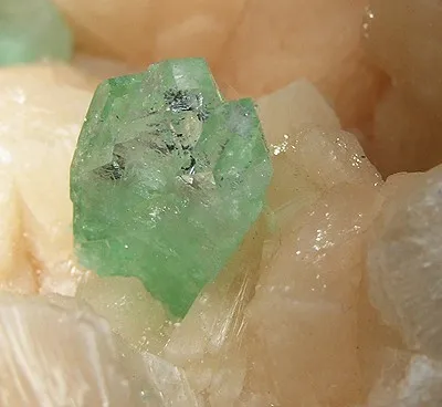 Apophyllite-(Kf), Stilbite-Ca - image 2