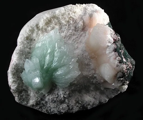 Apophyllite-(Kf), Stilbite-Ca, Quartz - image 1