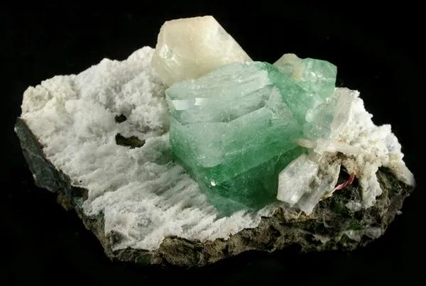 Apophyllite-(Kf), Stilbite-Ca, Quartz image